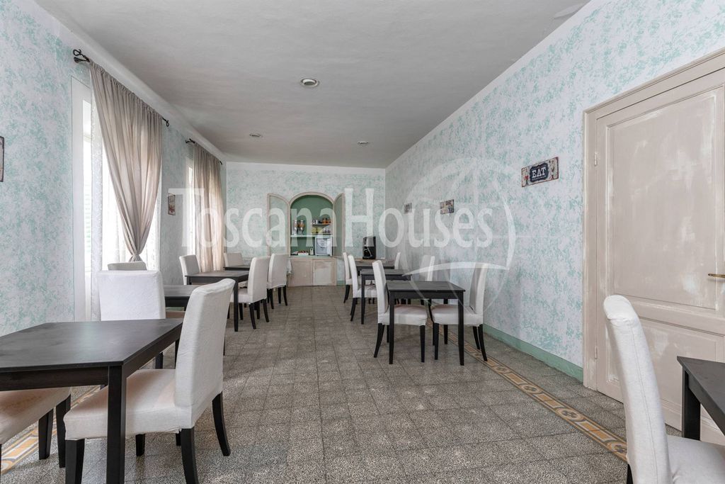 Property photo 2 of 30