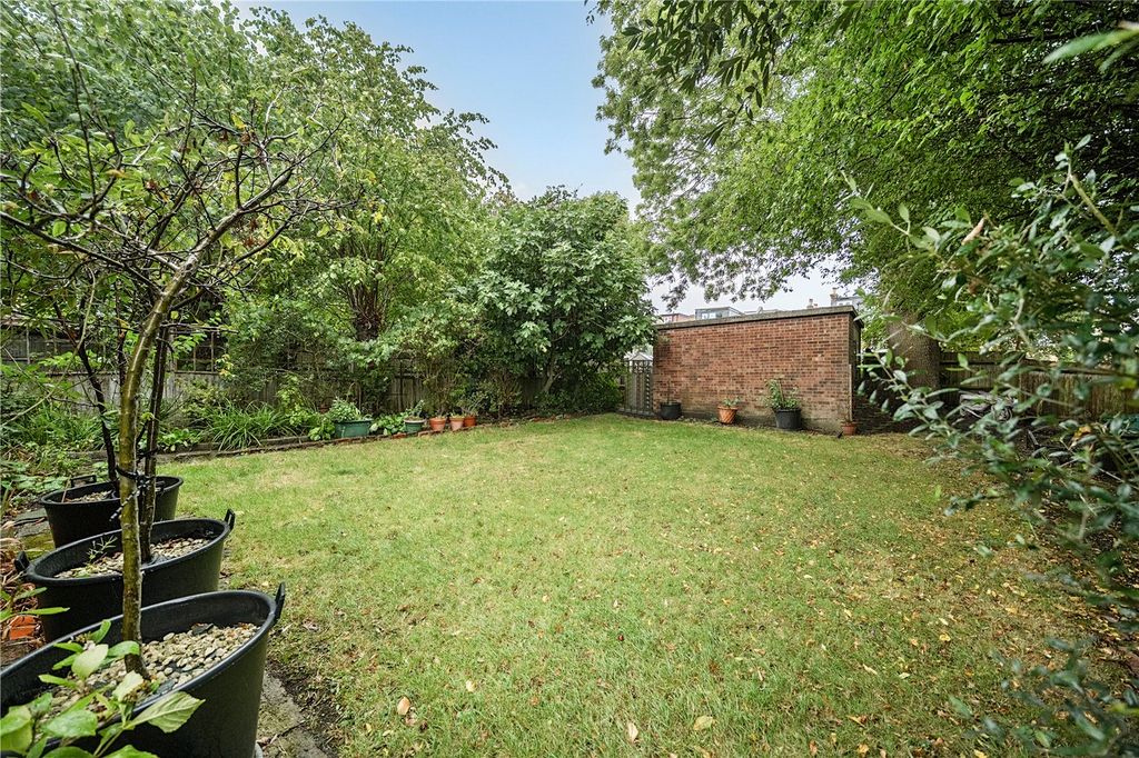Property photo 3 of 4 Picture No. 04