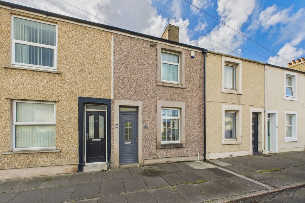 Property photo 1 of 18