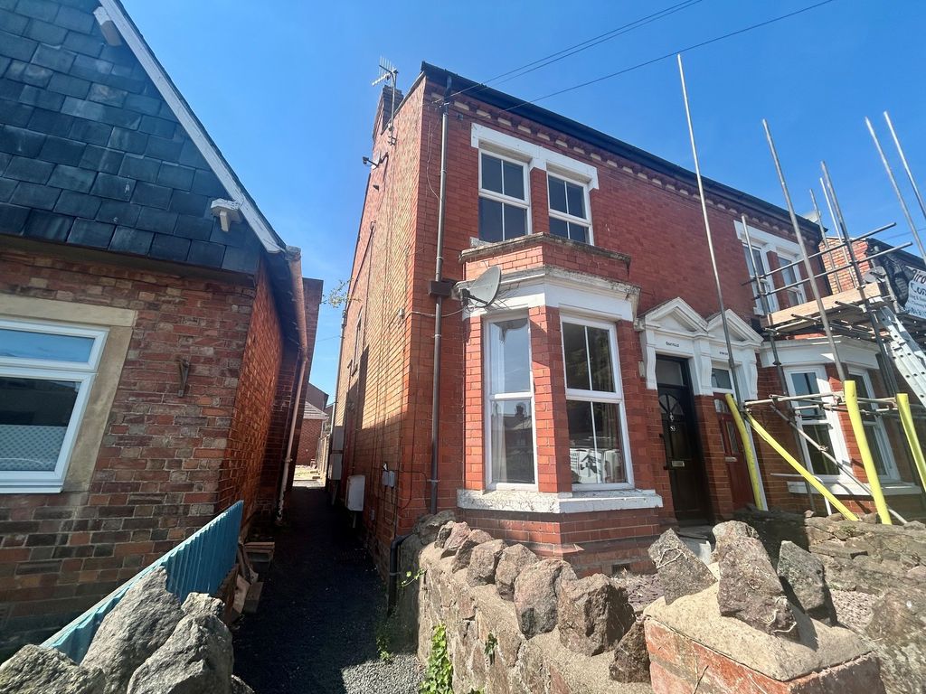 Property photo 1 of 5