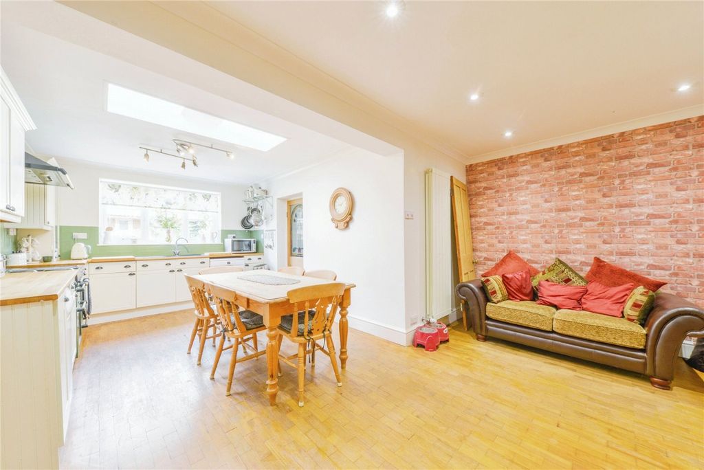 Property photo 3 of 15 Photography