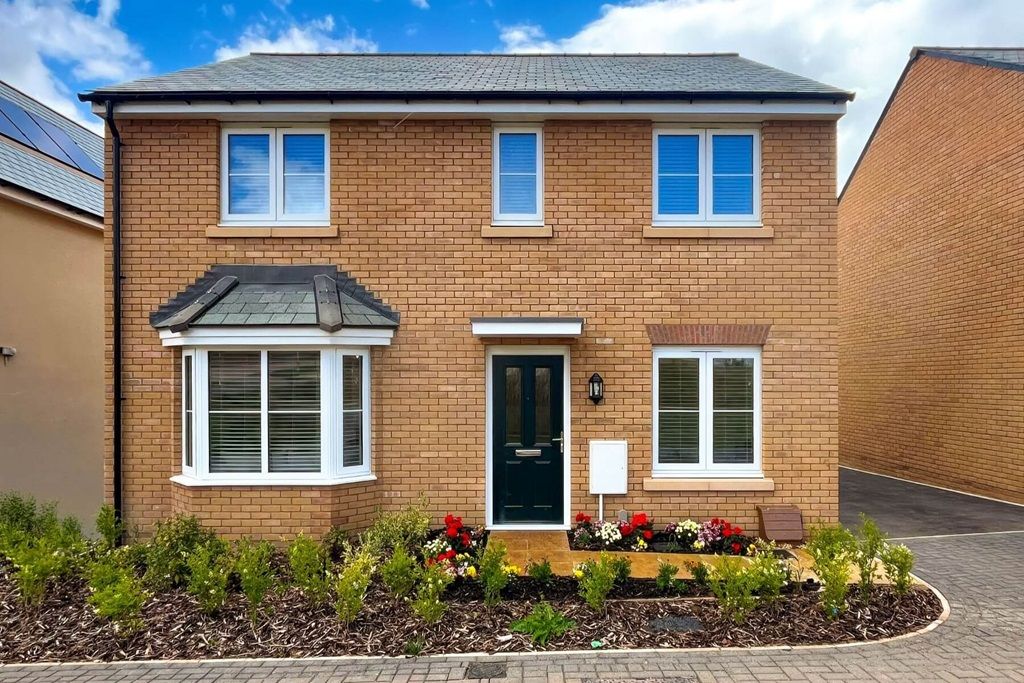 Property photo 1 of 12 Come And Take A Look Around Our Manford View Home
