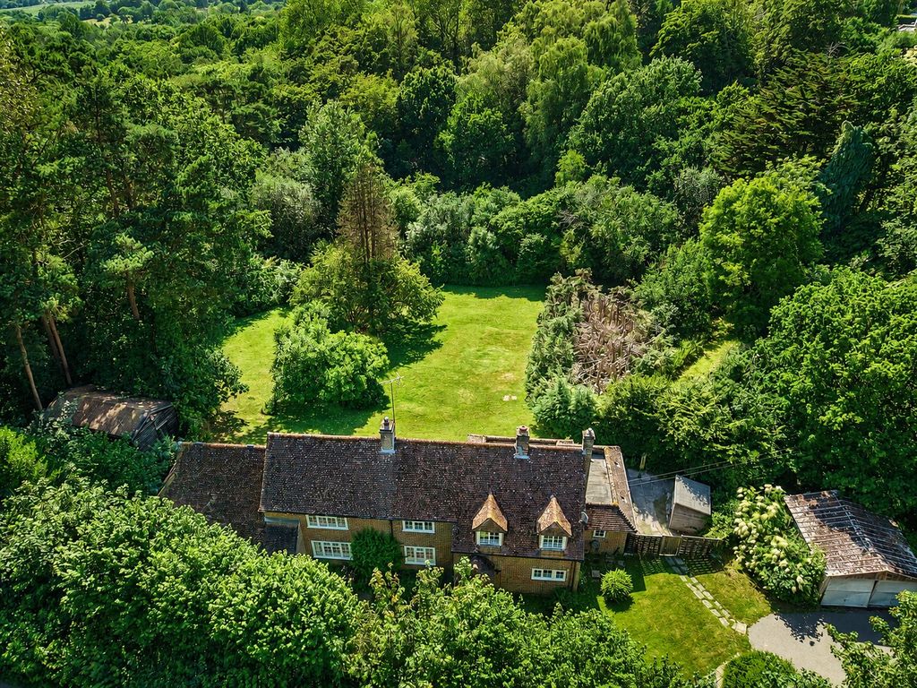 Property photo 2 of 52 Picture No. 54
