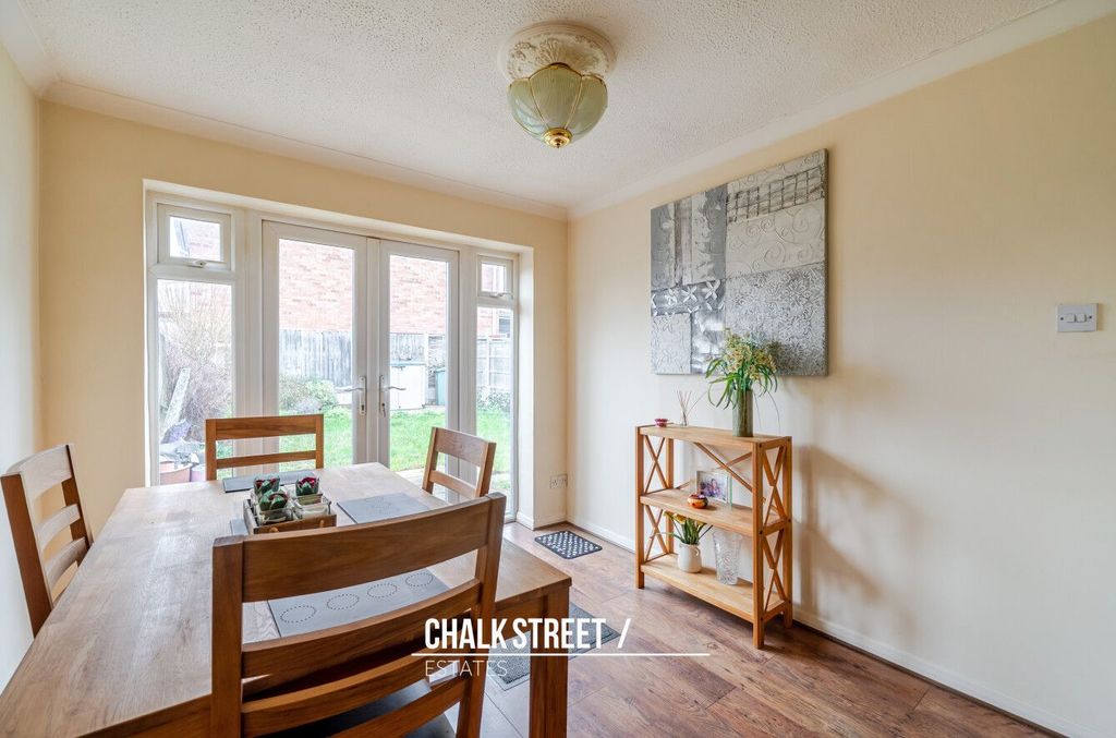 Property photo 3 of 20