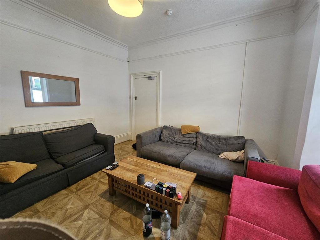 Property photo 3 of 24 1000052141.Jpg