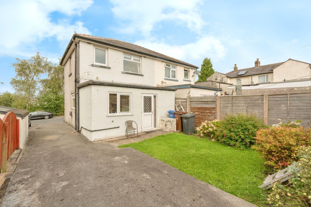 Property photo 2 of 15 Rear External