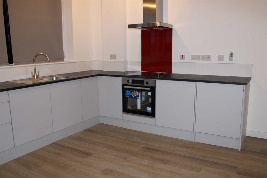 Property photo 2 of 9