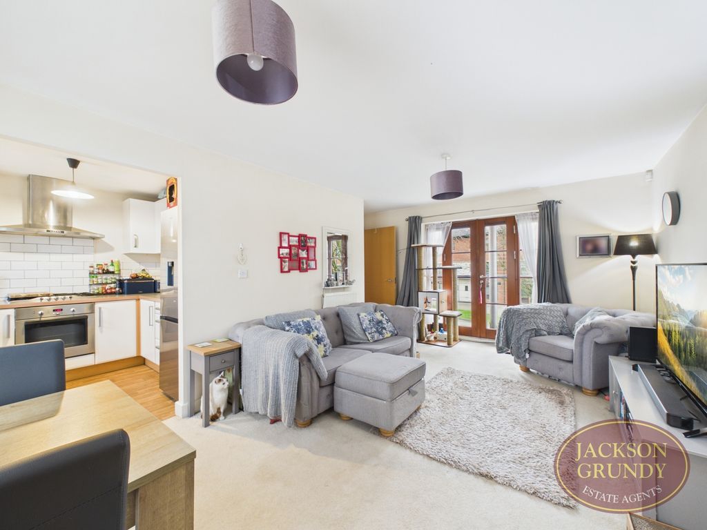 Property photo 1 of 10 Near Side