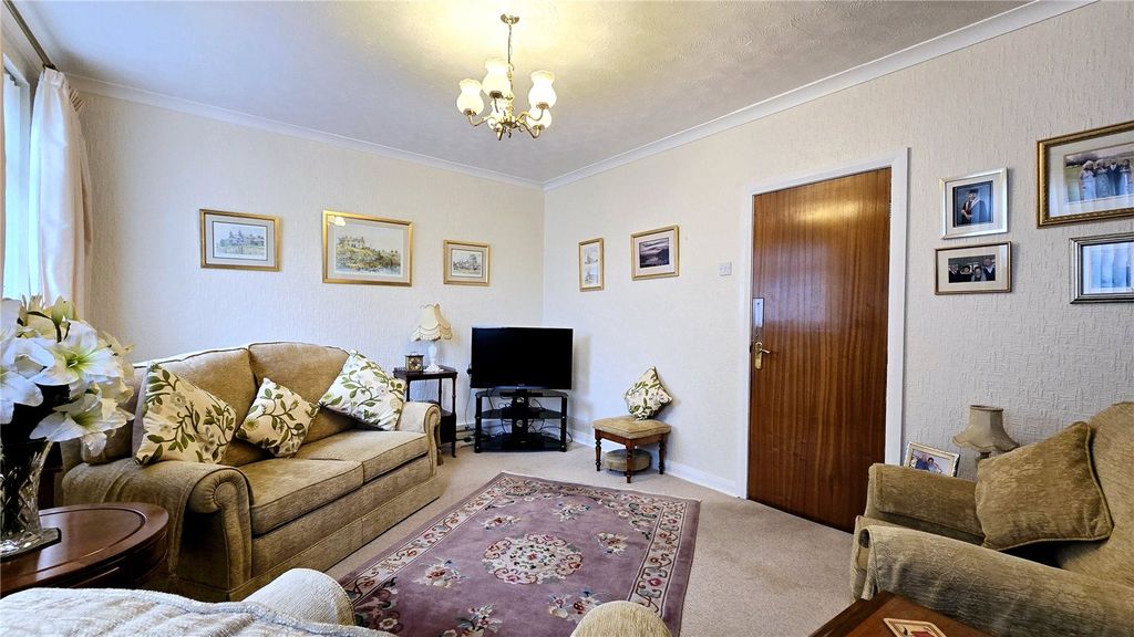 Property photo 2 of 15 Picture No. 38