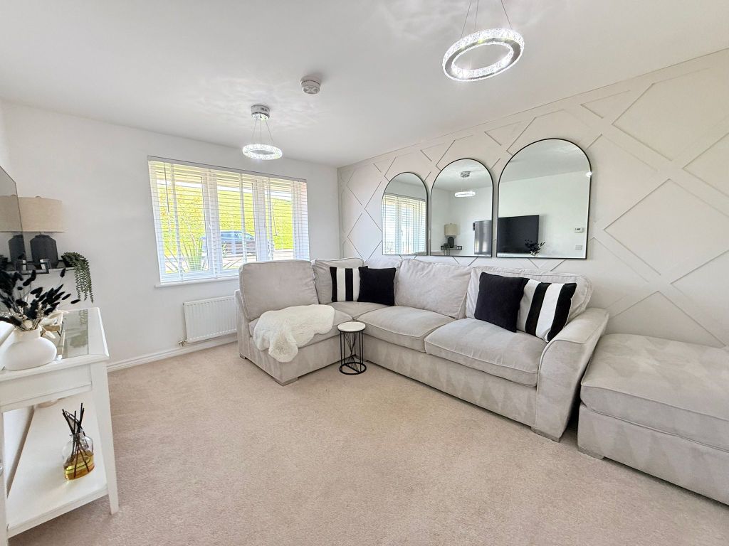 Property photo 3 of 35