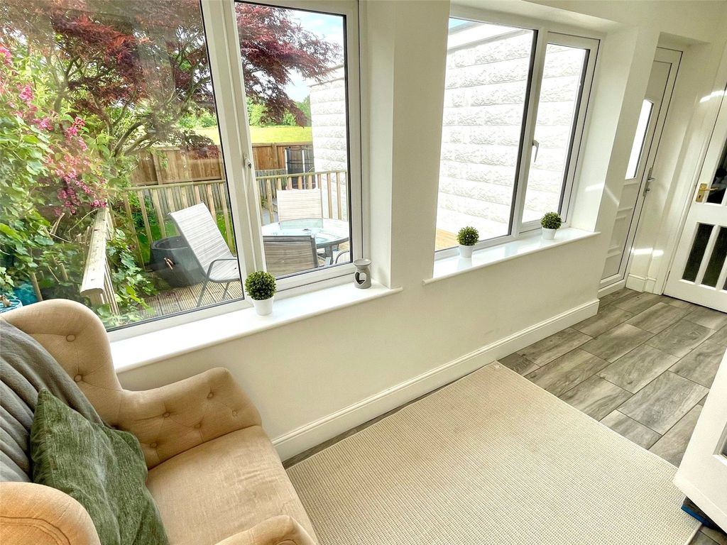Property photo 2 of 28 Rear Extension