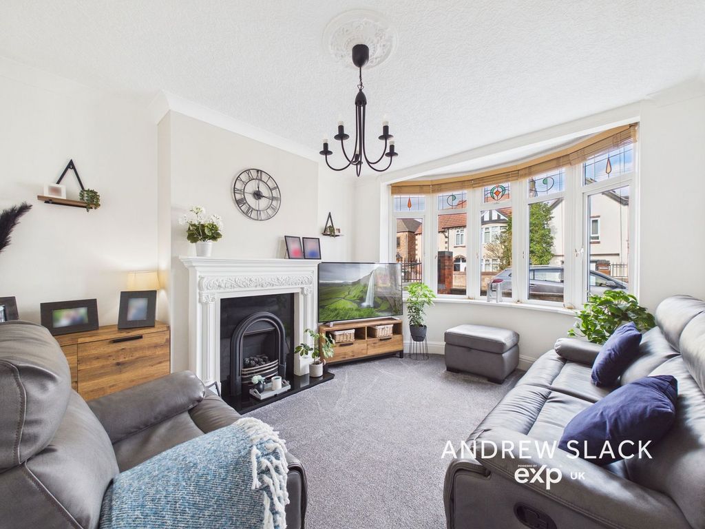 Property photo 2 of 22