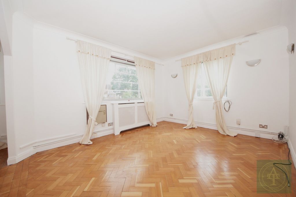 Property photo 3 of 11 Gallery