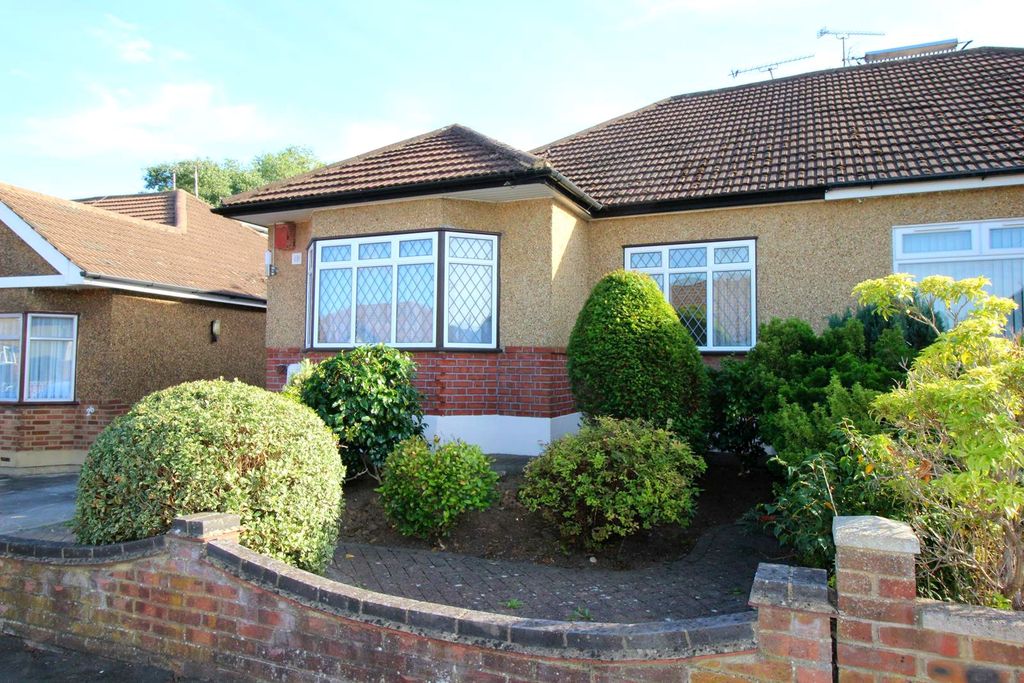 Property photo 1 of 7 Exterior