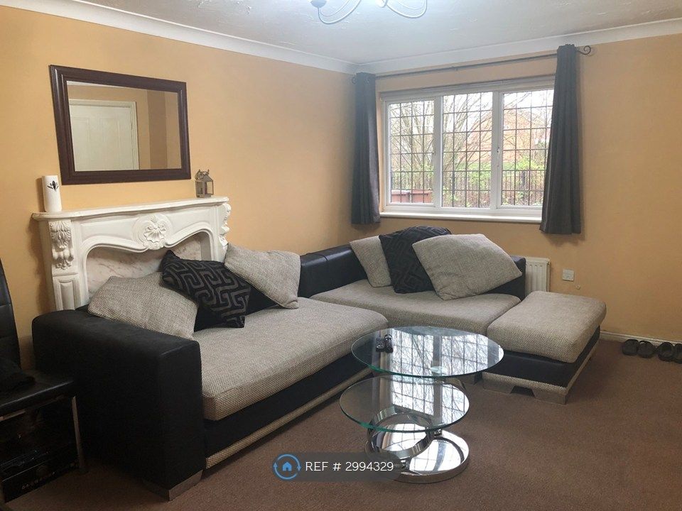 Property photo 2 of 17