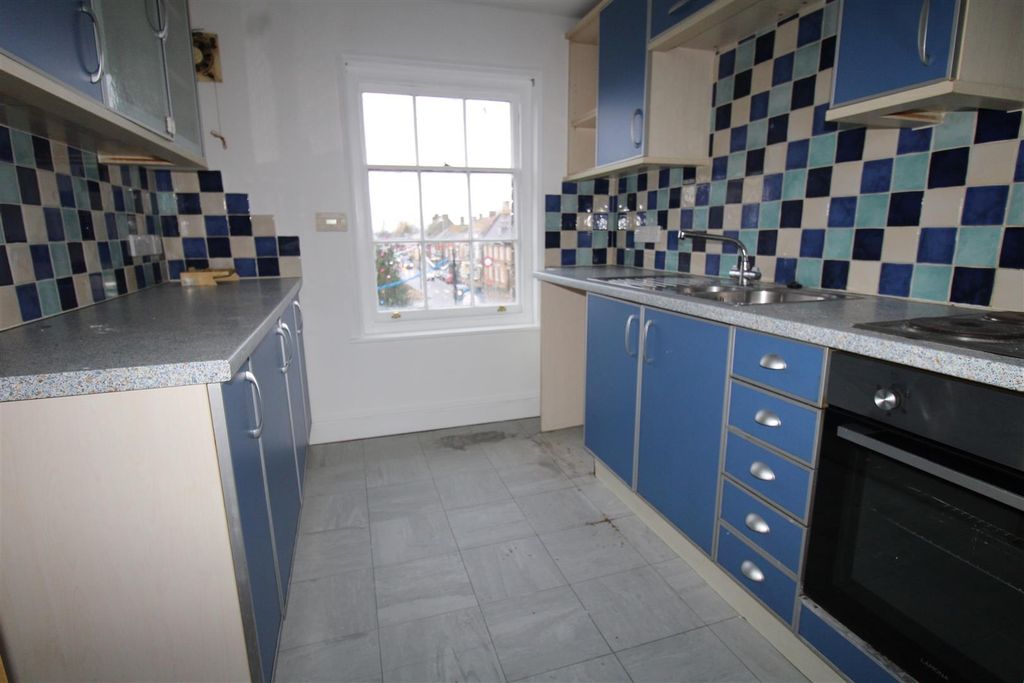 Property photo 2 of 11 Img_2134.Jpg