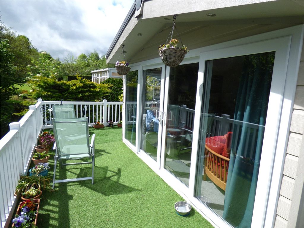 Property photo 2 of 26 Verandah