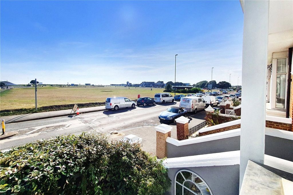 Property photo 2 of 14 Front View West