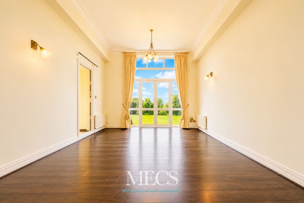 Property photo 3 of 18 5235224