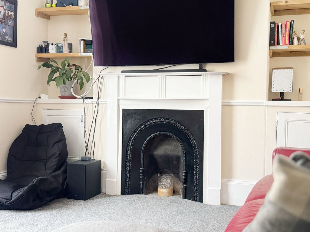 Additional image 4 of 2 bed flat for saleHopkins Lane, Newton Abbot TQ12