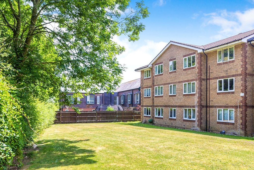 Property photo 1 of 7 Main Page