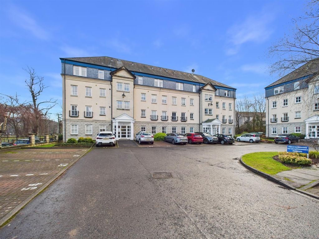 Property photo 1 of 16 Cam01486G0-Pr0947-Still019.Jpg