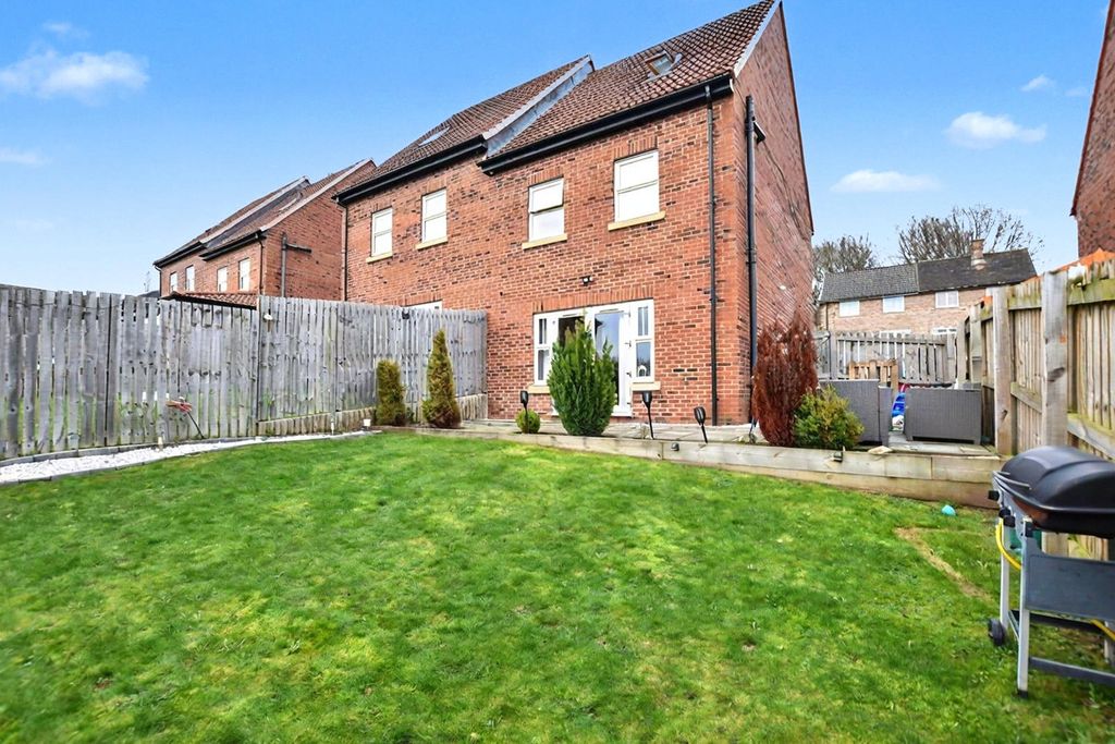 Property photo 3 of 16 Picture No. 37