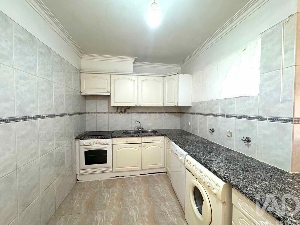 Property photo 2 of 34