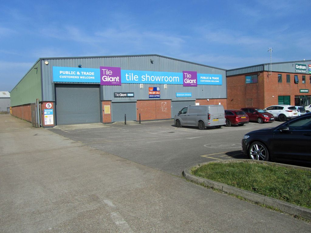 Property photo 1 of 4 Ctd Tiles Unit, Eastbourne