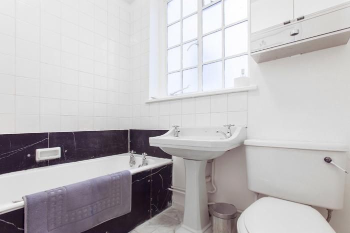 Property photo 3 of 5 Bathroom