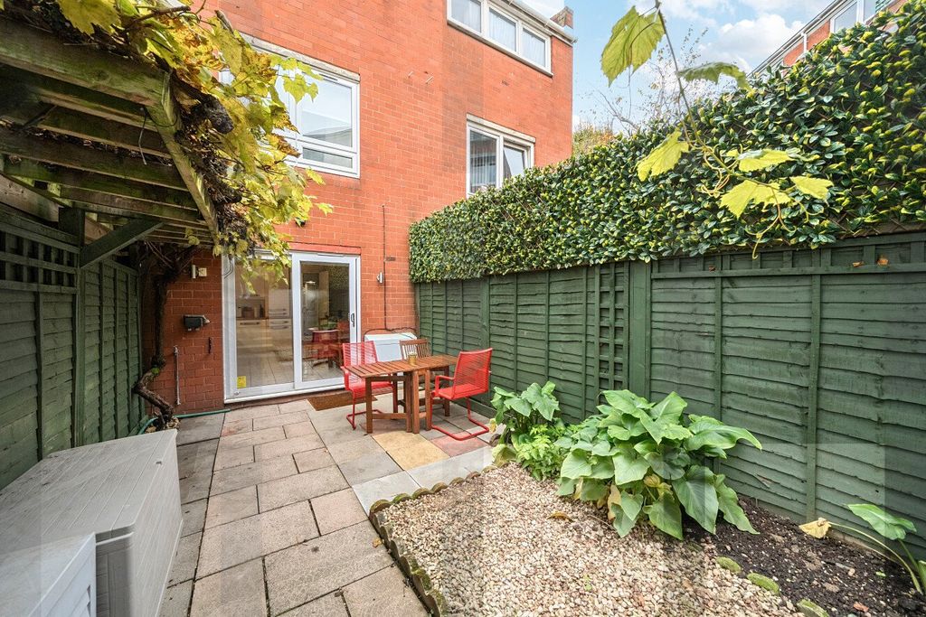 Property photo 3 of 15 Picture No. 02