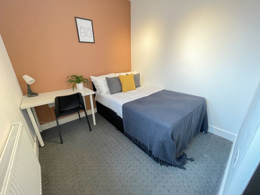Property photo 1 of 11 57 Romer(8)