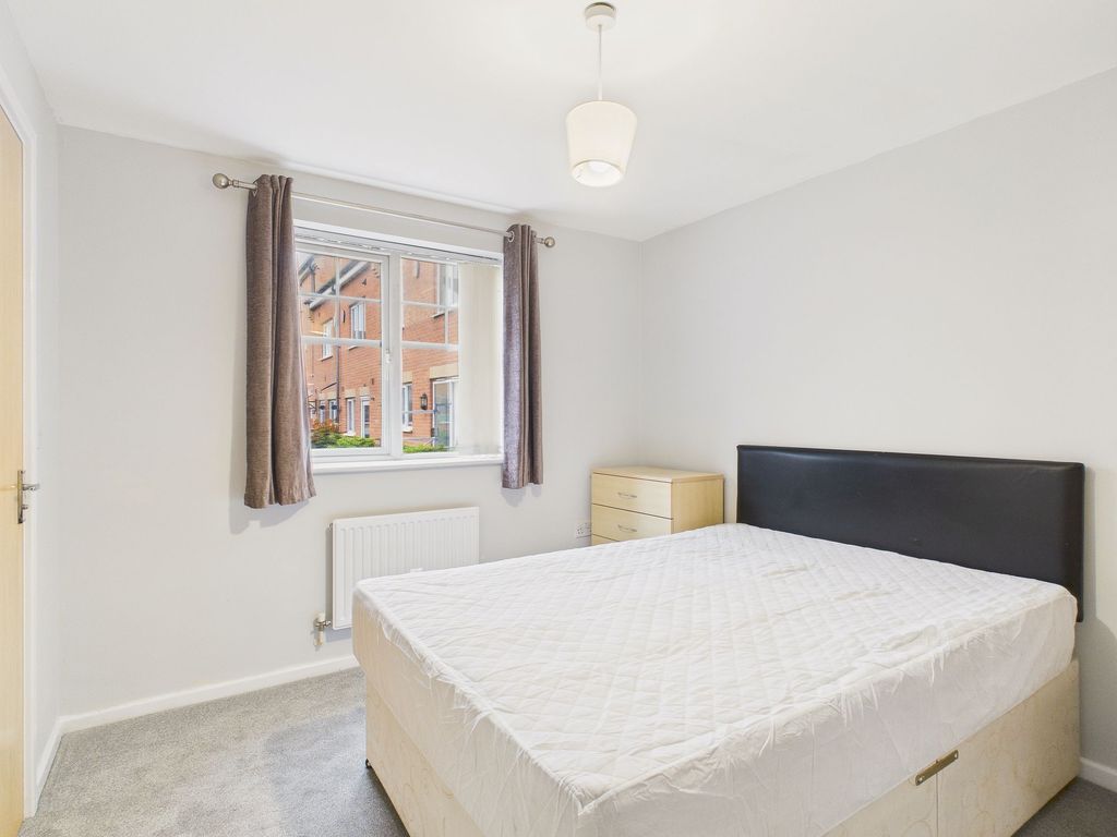 Property photo 3 of 8 Bedroom One