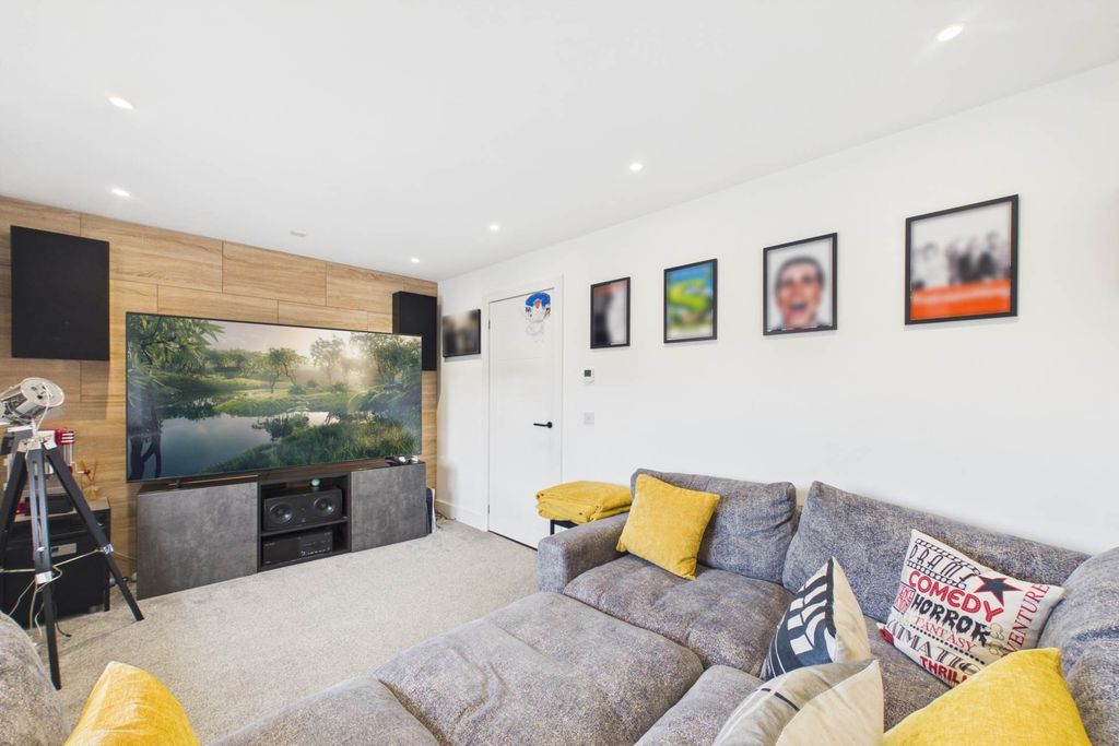 Additional image 15 of 5 bed detached house for saleClyde Street, Carluke ML8