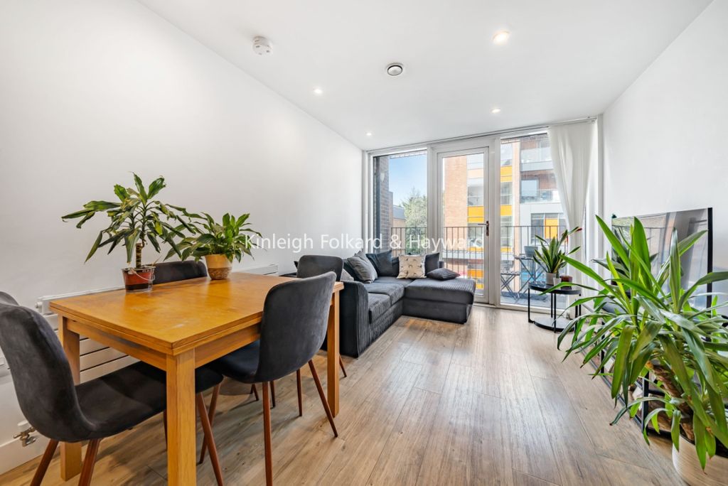 Property photo 1 of 7 c98F7365-5453-4220-9