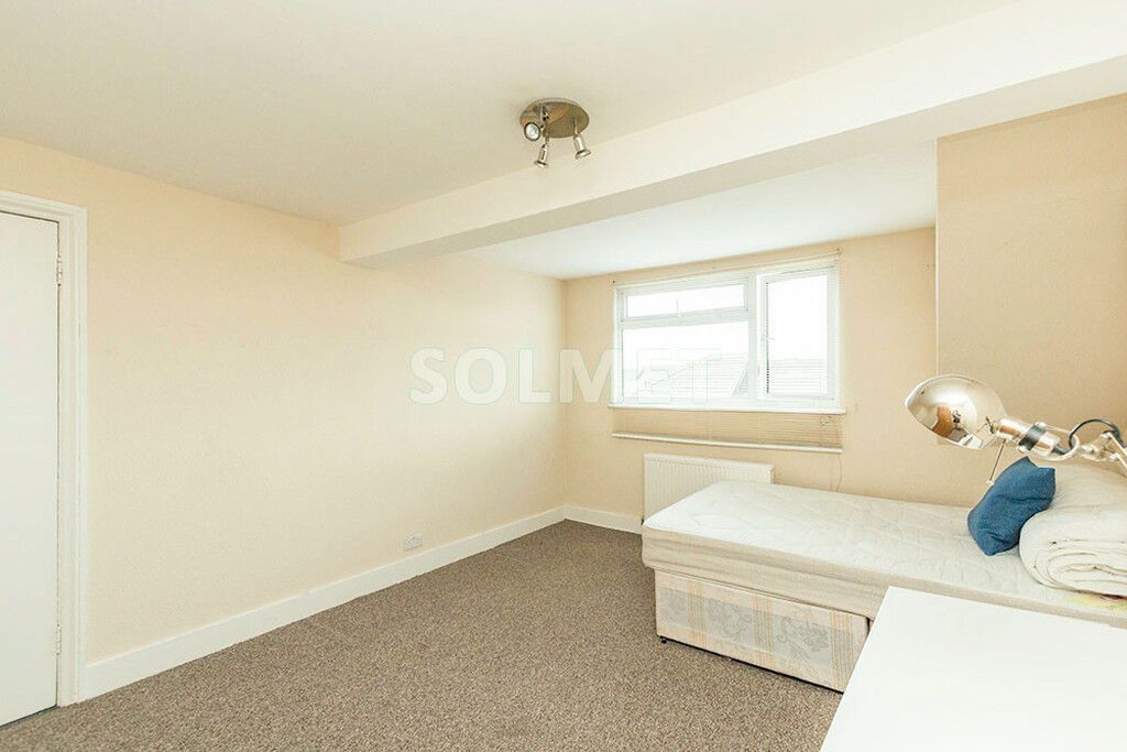Property photo 1 of 6 1