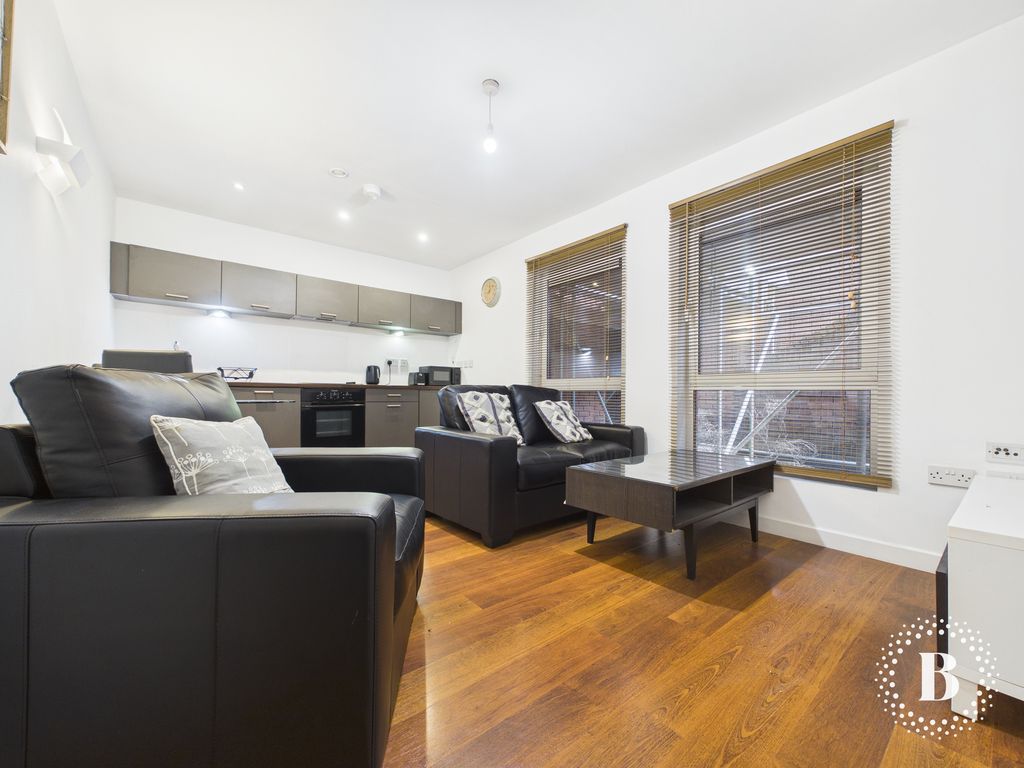 Property photo 2 of 9