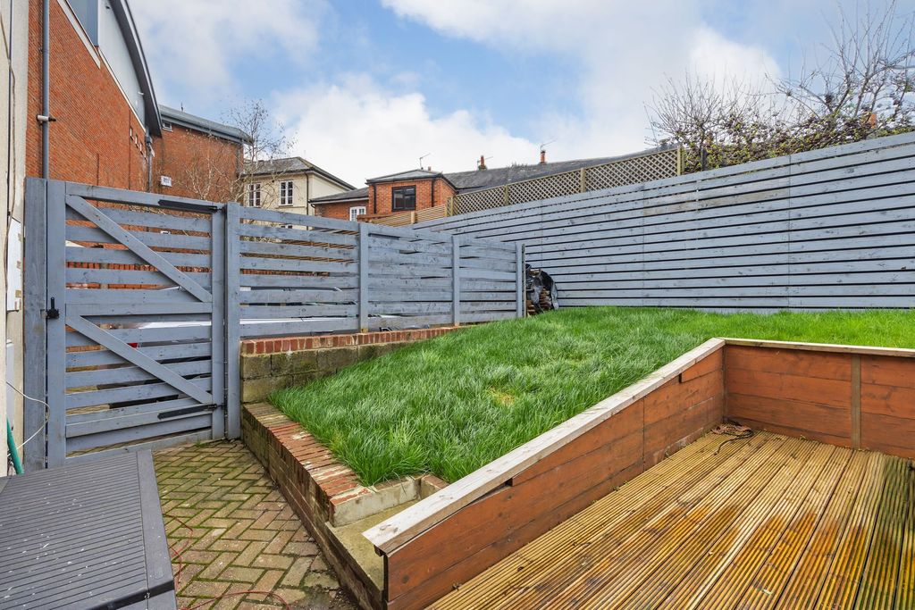 Property photo 2 of 6