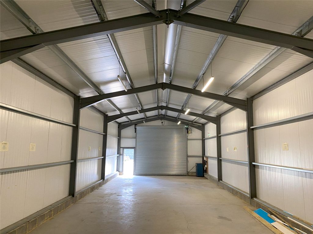 Property photo 2 of 4 Picture No. 02