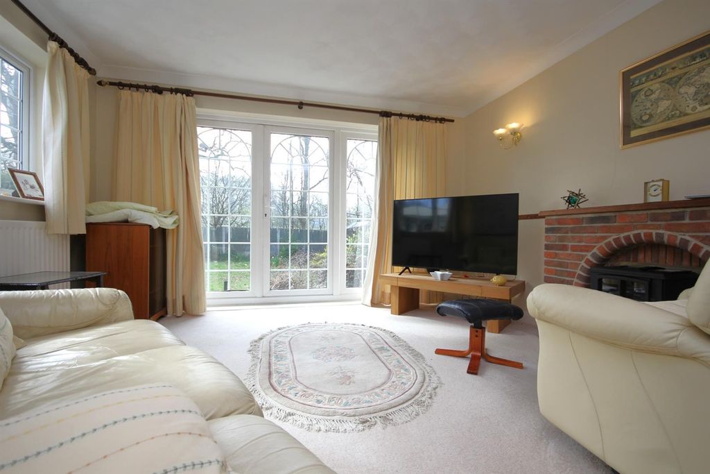 Property photo 3 of 14 Img_9073.Jpg