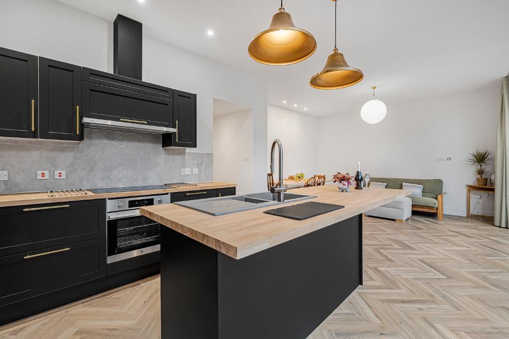 Property photo 3 of 30 Photo 3