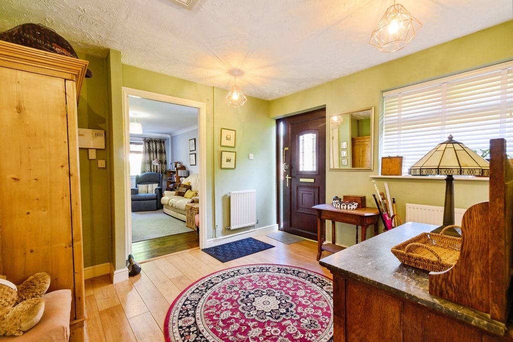 Property photo 3 of 12 Entrance Hallway