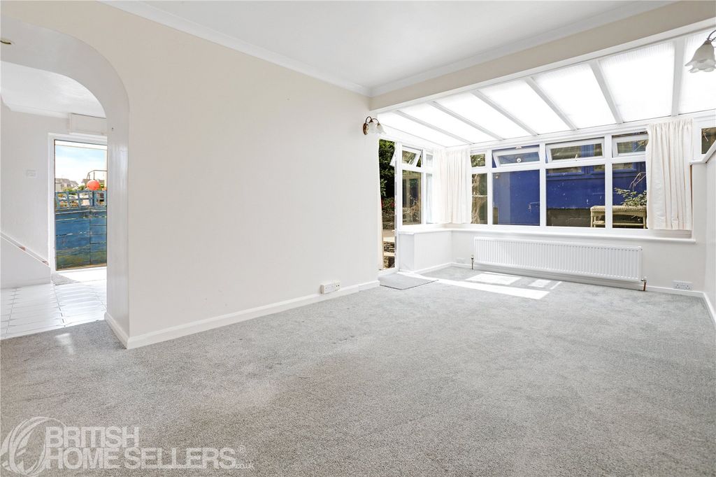 Property photo 2 of 14 Picture No. 05