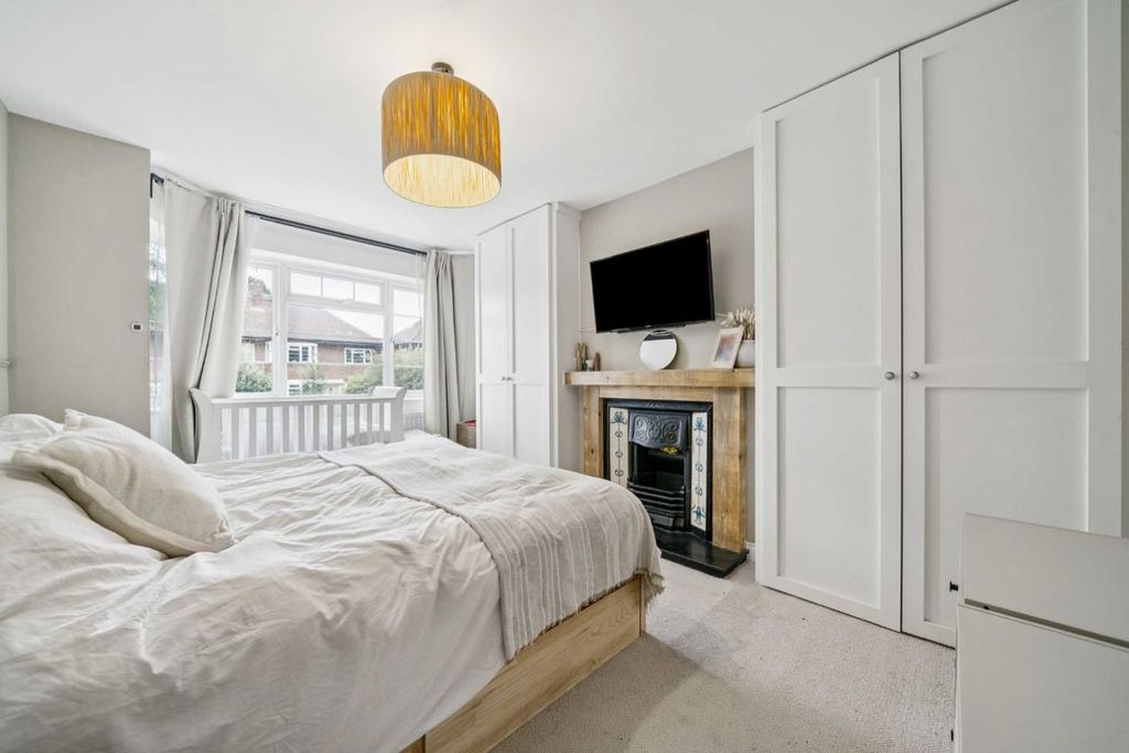 Property photo 3 of 6