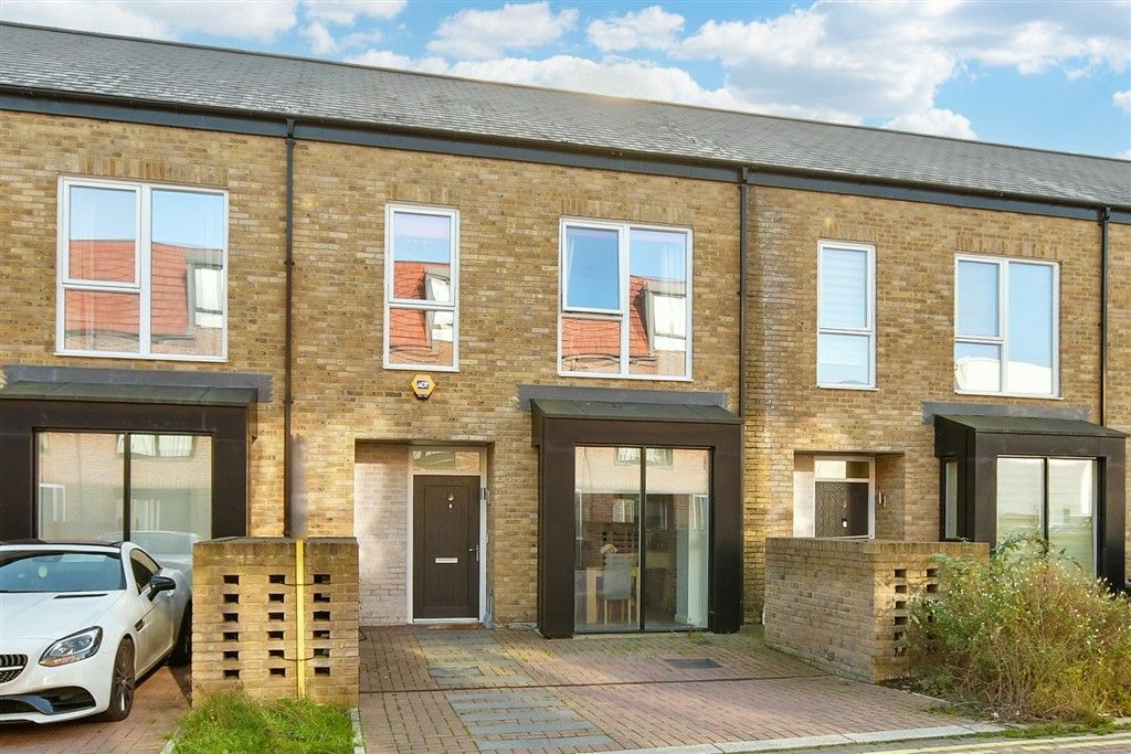 Property photo 1 of 10 External (Web)