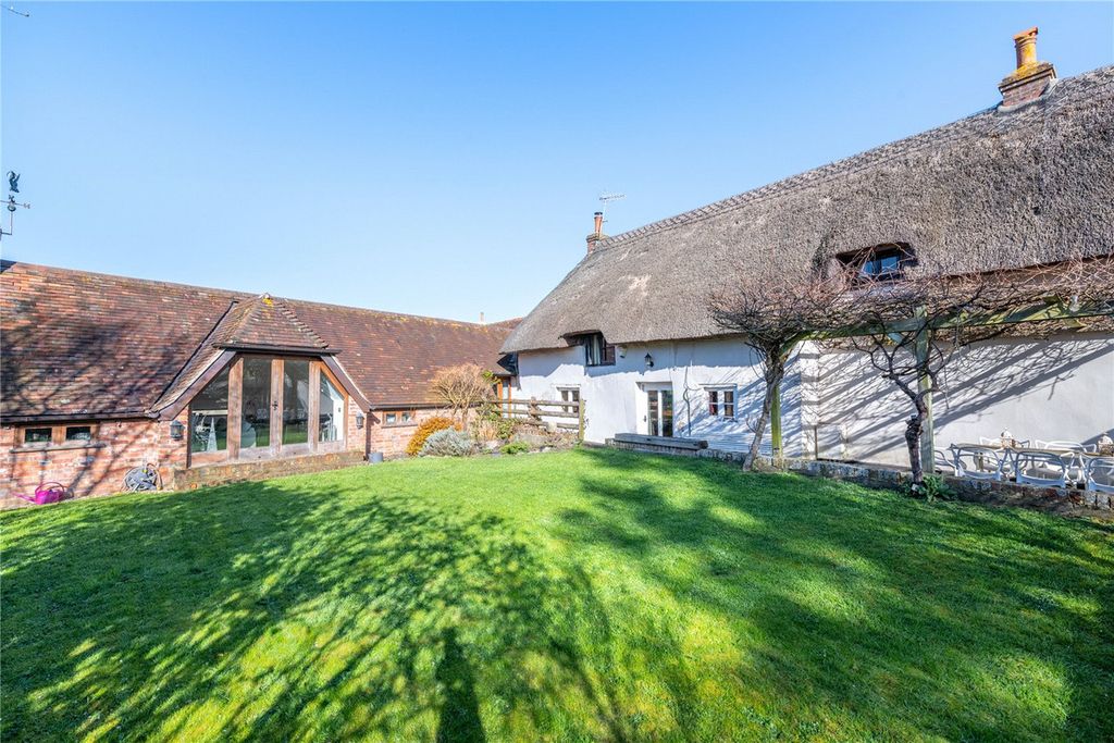 Property photo 1 of 21