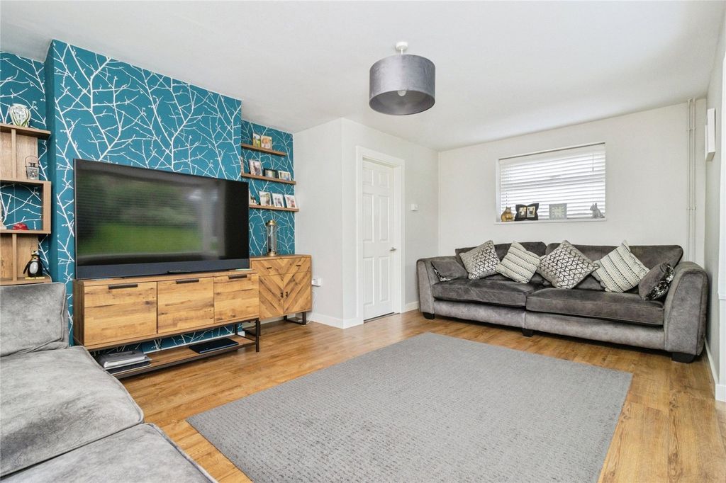 Property photo 2 of 19 Picture No. 57