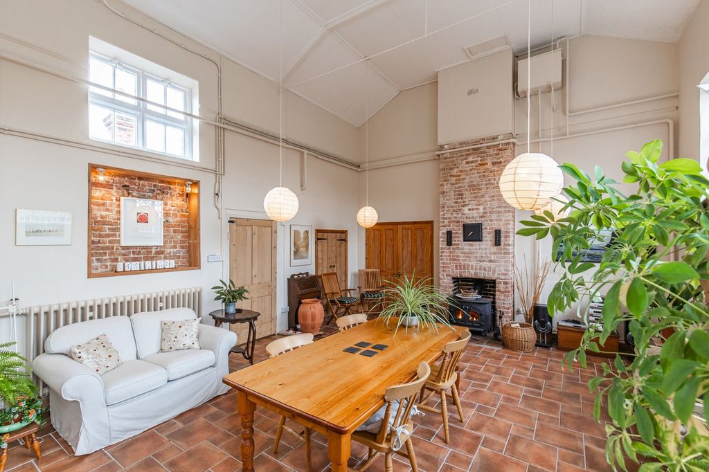 Property photo 2 of 27 The Old School-7