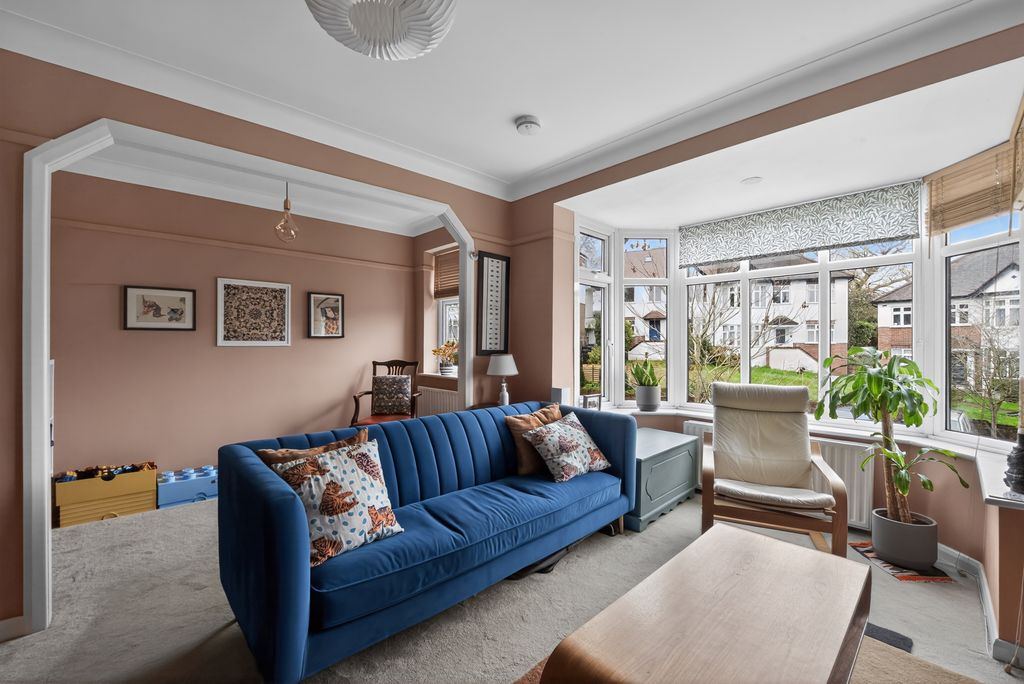 Property photo 2 of 20