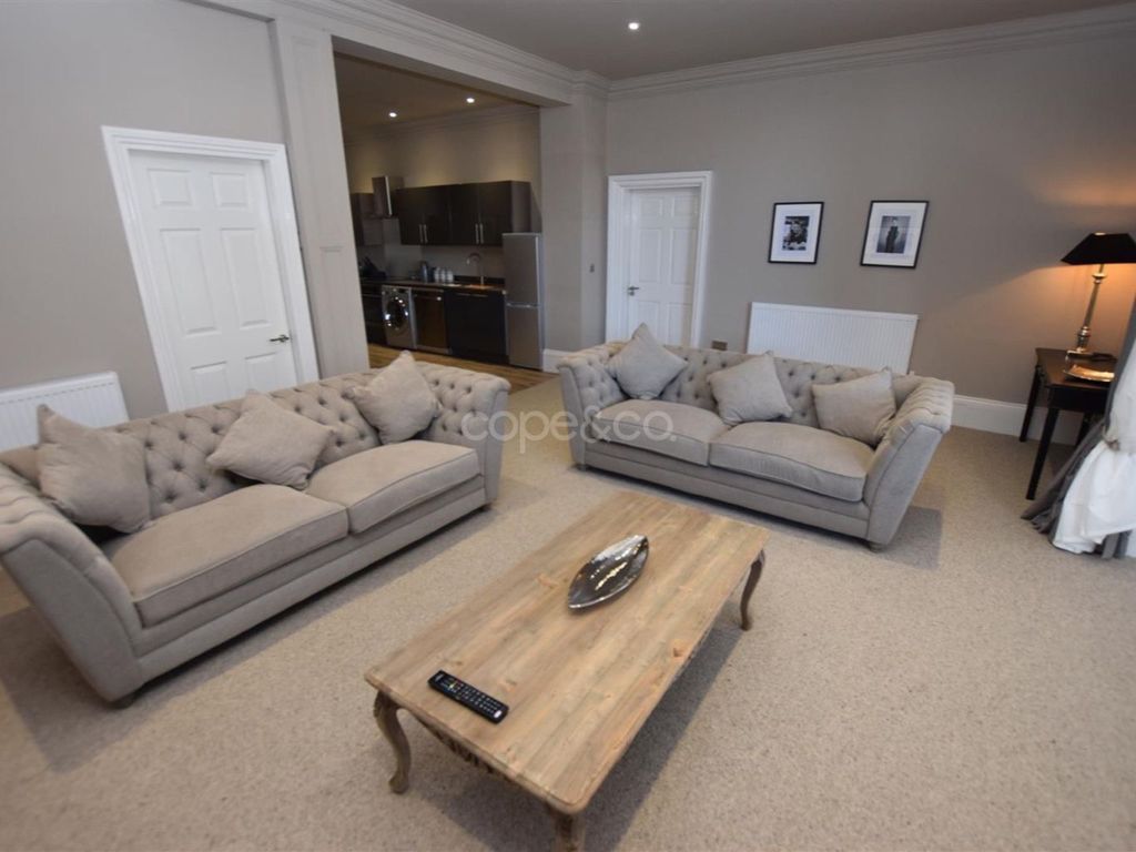 Property photo 2 of 20 2805413